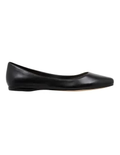 Nine West Speakup Flats