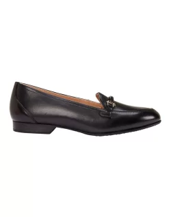 Glebe Flat Shoes In Black Leather