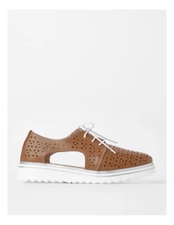 Regatta Cabana Flat Shoes In Tan