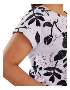 Woodcut Print Tee In White/Black 9 Woodcut Print Tee In White/Black -Women Summer Clothing Store 951175000 4 720x928