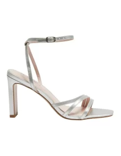 Lara Sandals In Silver Metallic
