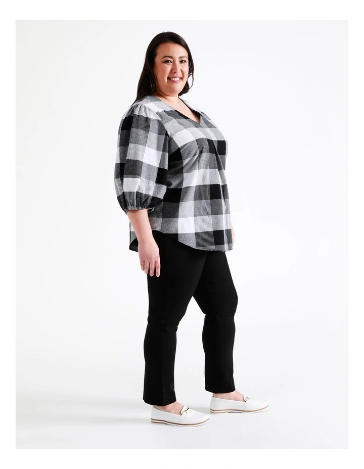 Regatta Organic Cotton V Neck 3/4 Sleeve Top In Black/White Check 7 Regatta Organic Cotton V Neck 3/4 Sleeve Top In Black/White Check - Image 5