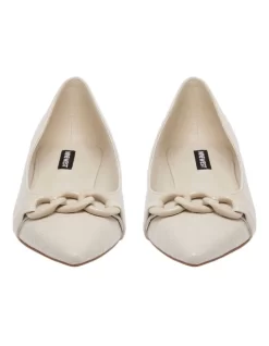 Nine West Brinks Flat In Cream 8 Nine West Brinks Flat In Cream -Women Summer Clothing Store 980030170 3 720x928