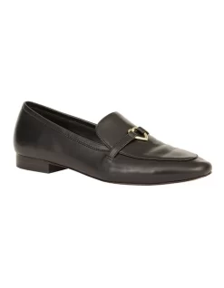 Maribel Loafer In Black
