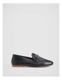 Snaffle Leather Loafer In Navy