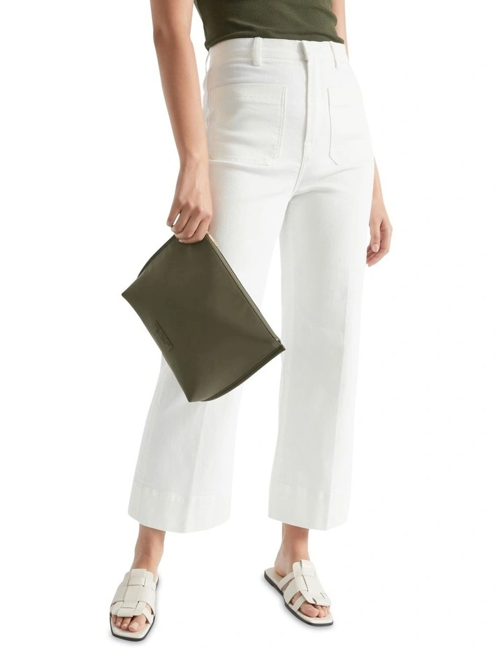 Heritage Logo Pouch In Dark Fern 4 Heritage Logo Pouch In Dark Fern - Image 2