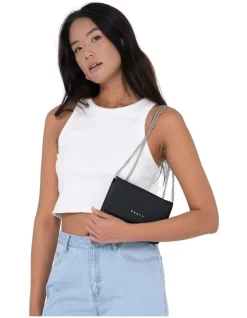 Rusty Honour Leather Chain Bag In Black 13 Rusty Honour Leather Chain Bag In Black -Women Summer Clothing Store 993722320 5 720x928